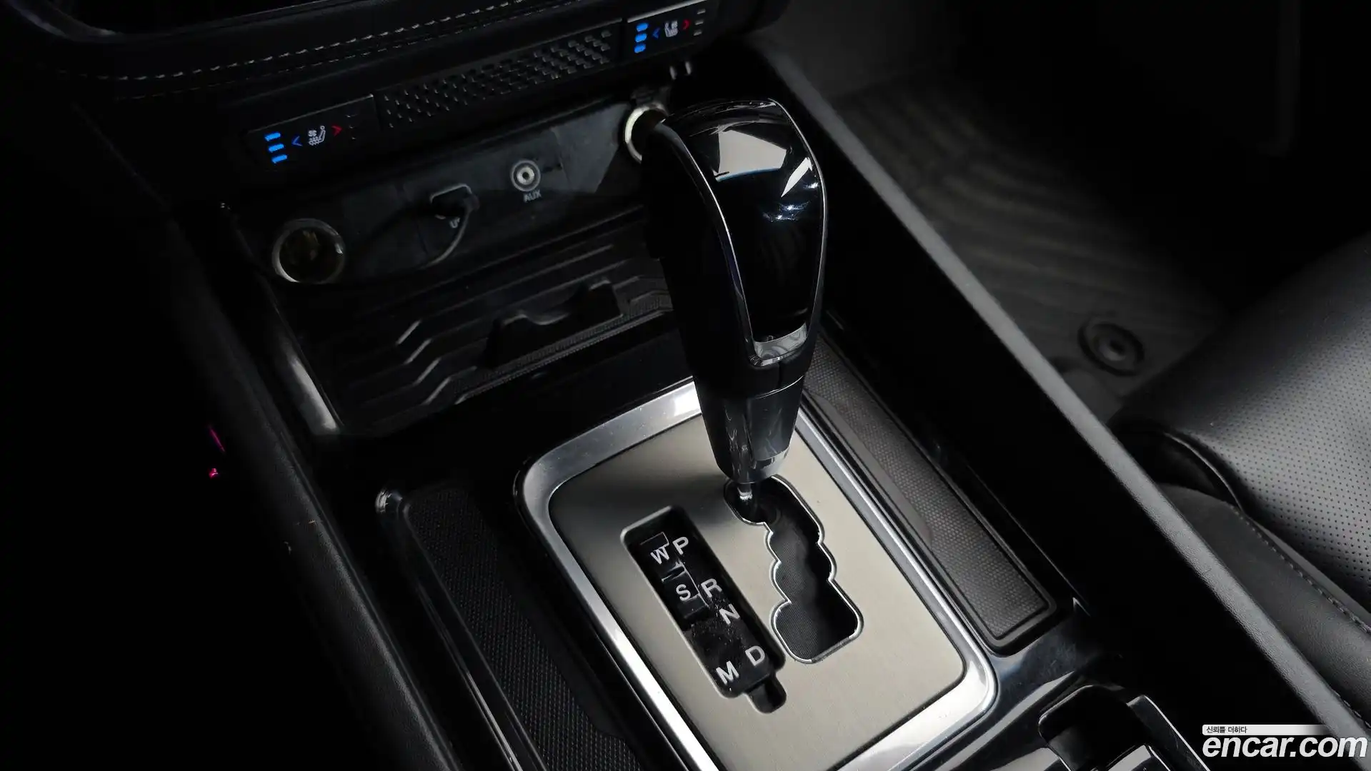 Rexton KG Mobility 2018.6-INNER-009
