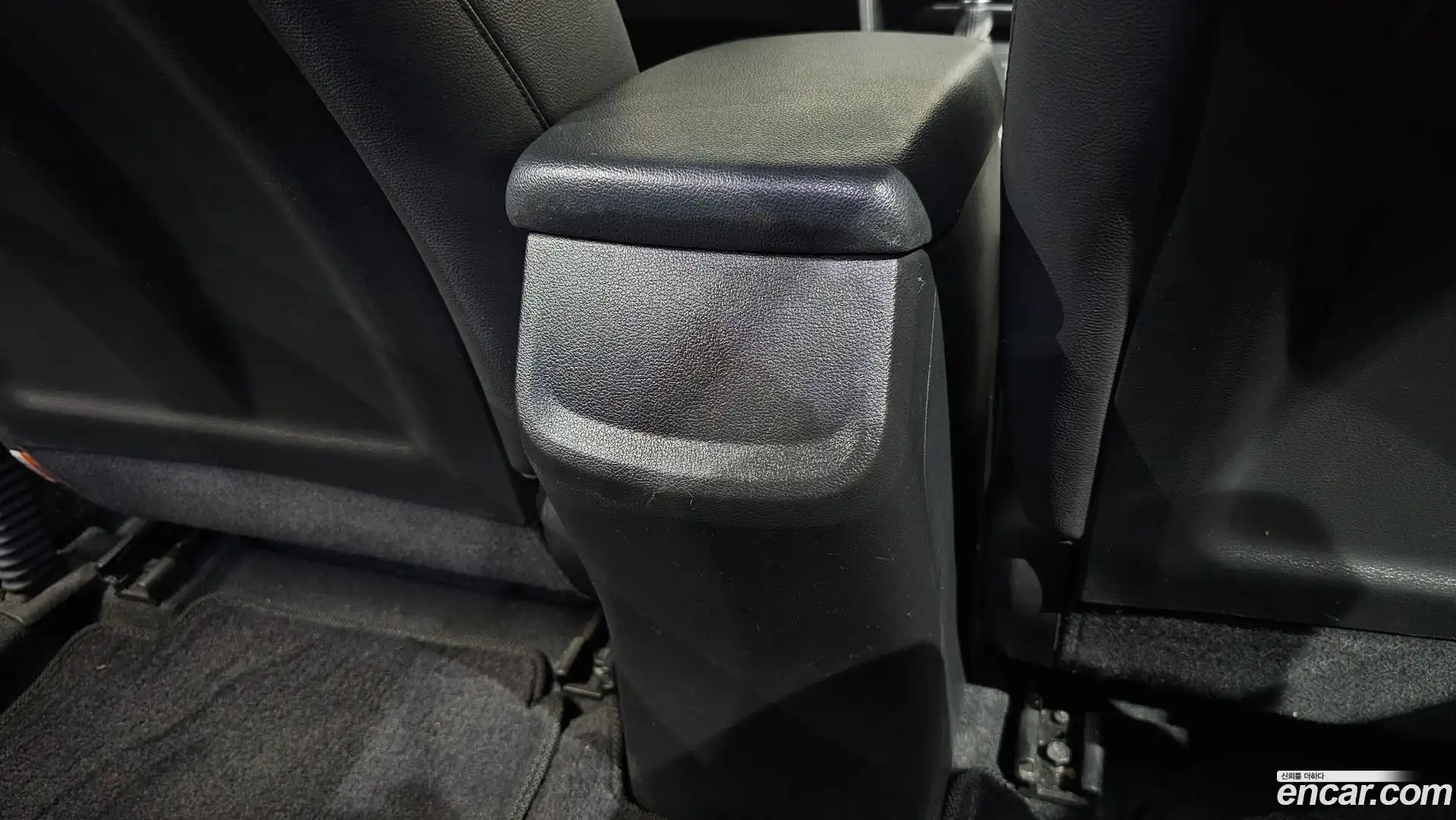 AVANTE Hyundai 2016.10-OPTION-043