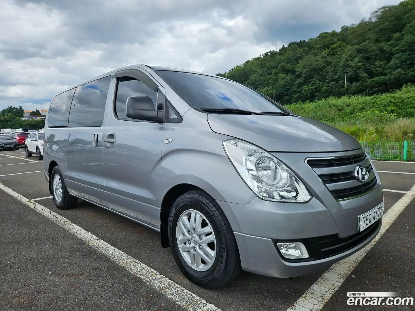 Starex Hyundai 2016.0-INNER-008