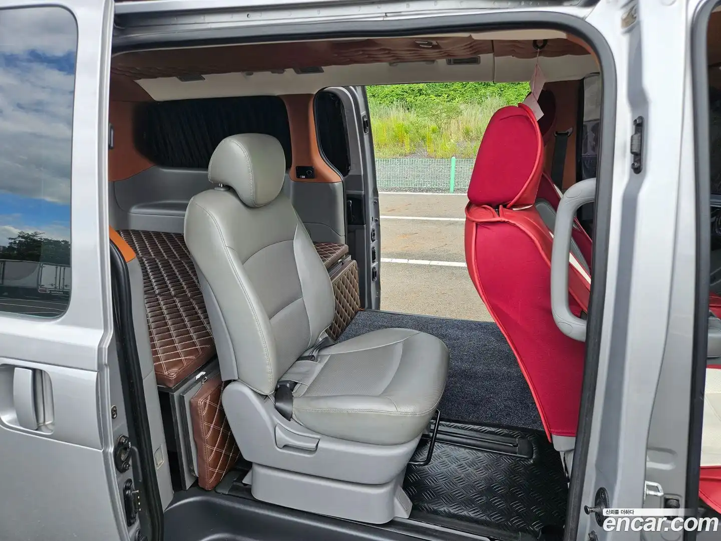 Starex Hyundai 2016.0-OPTION-015