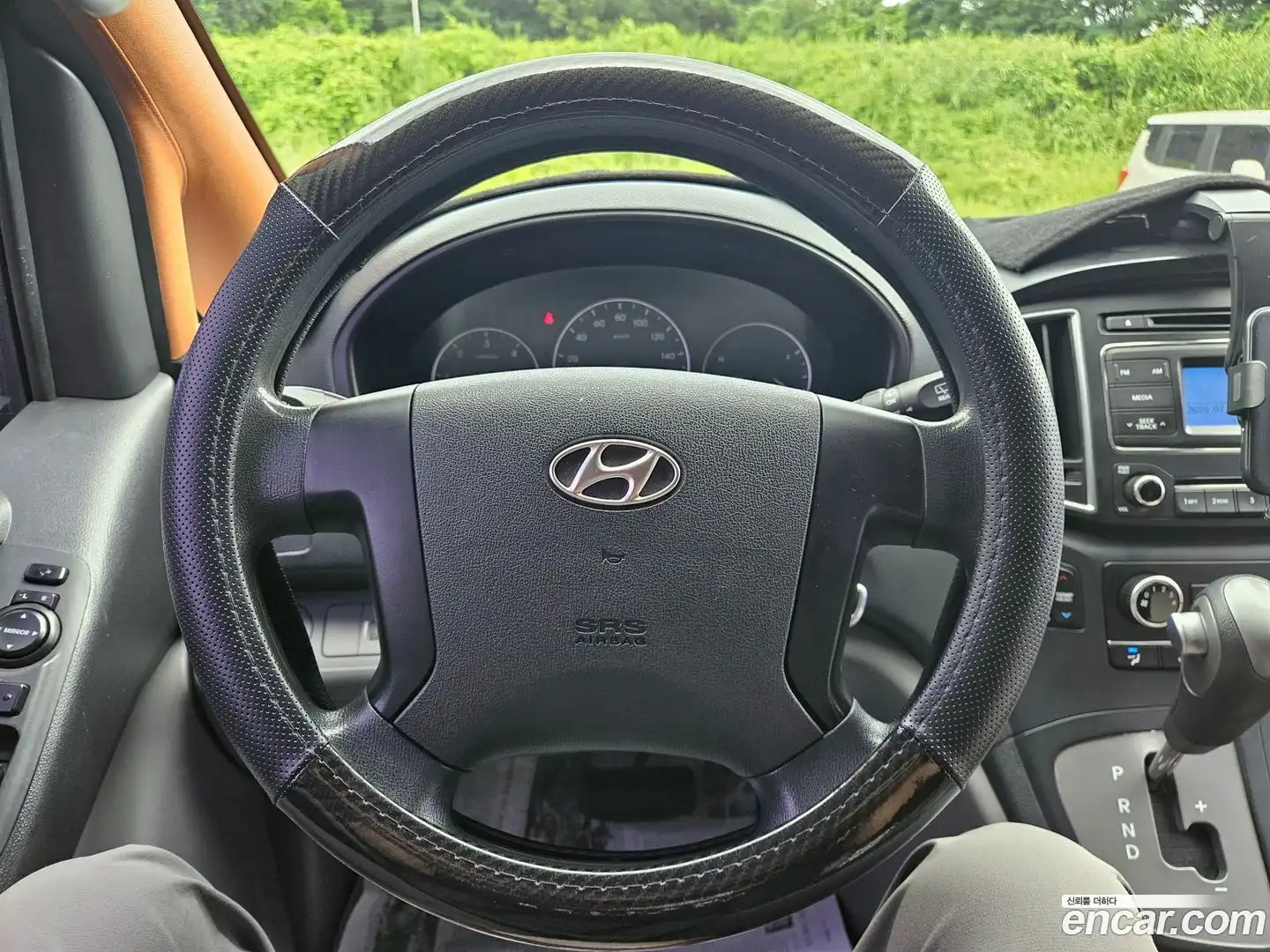 Starex Hyundai 2016.0-OPTION-017