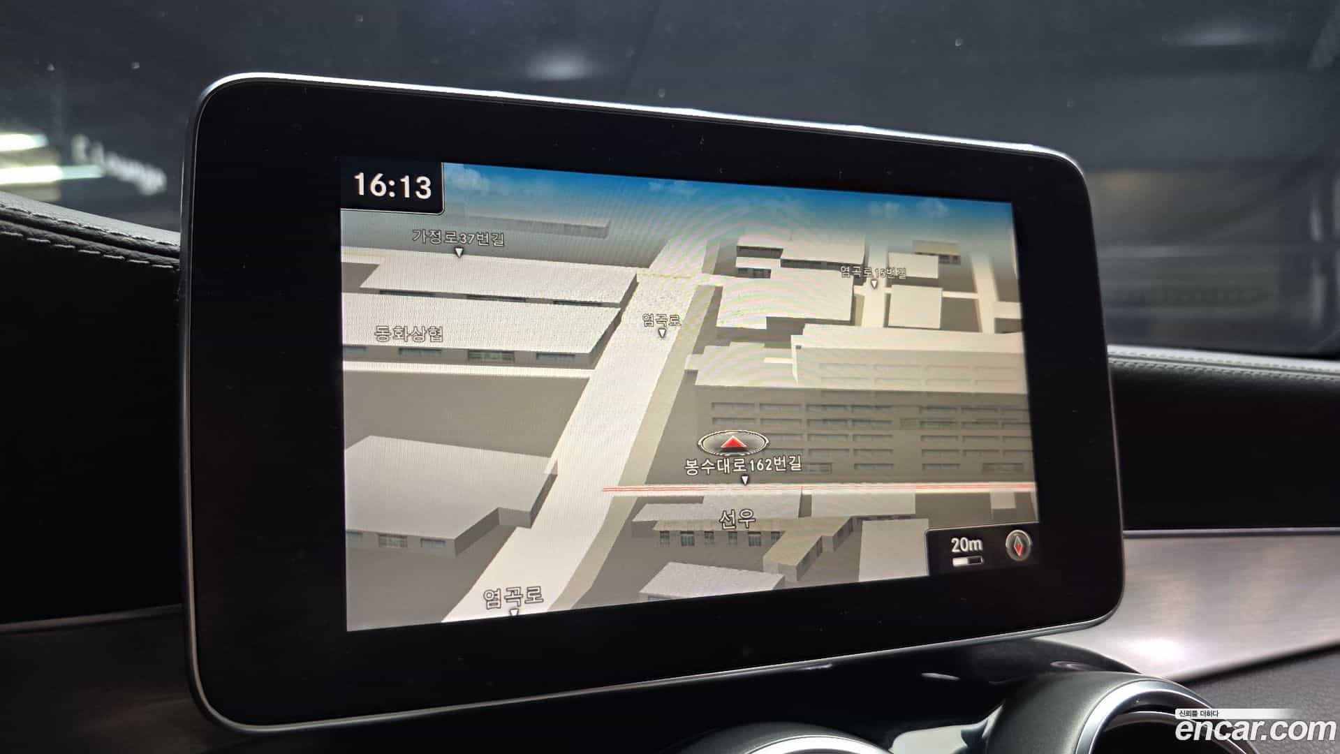 GLC-Class Mercedes-Benz 2017.10-OPTION-018