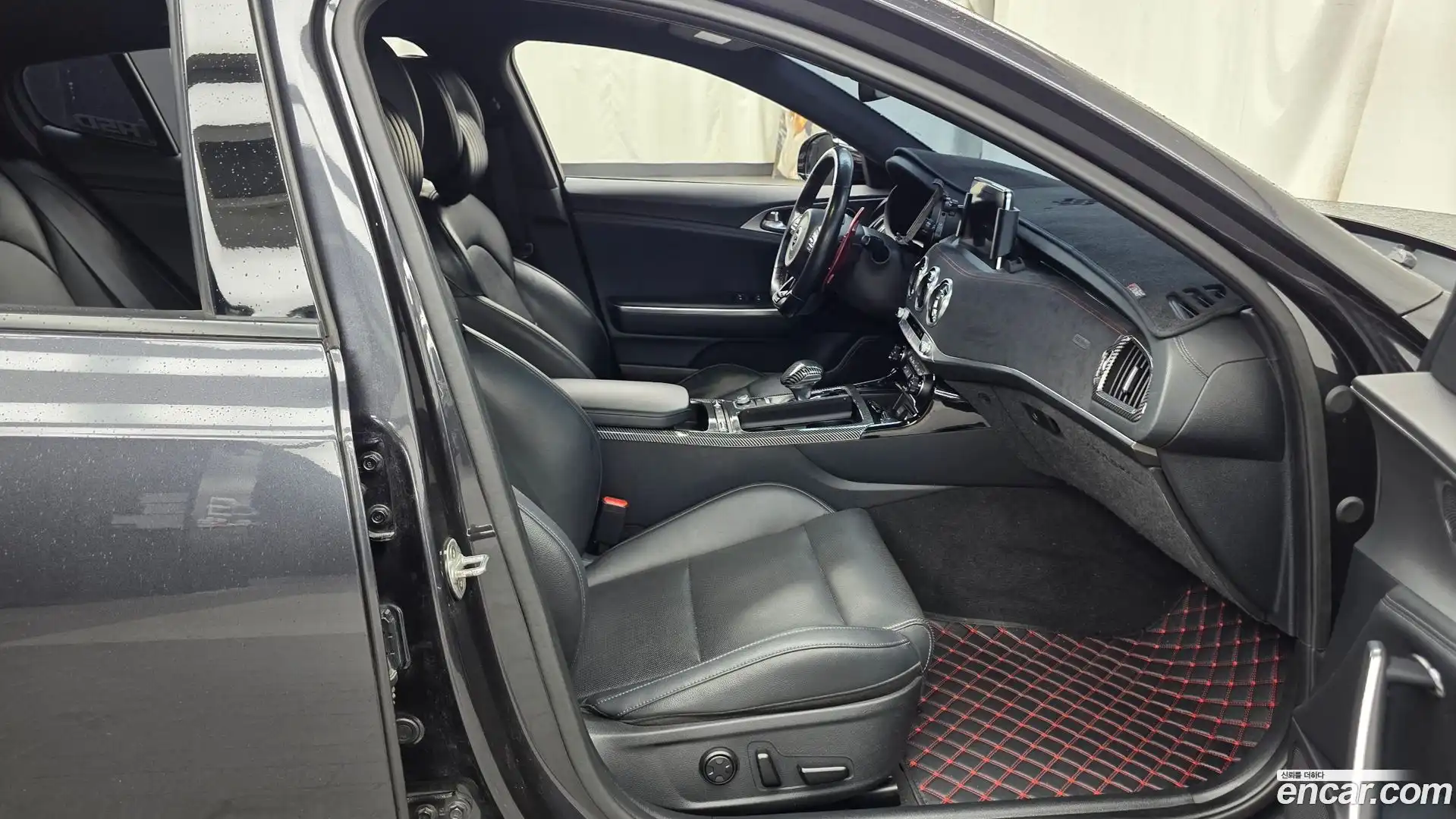 Stinger Kia 2019.1-OPTION-015