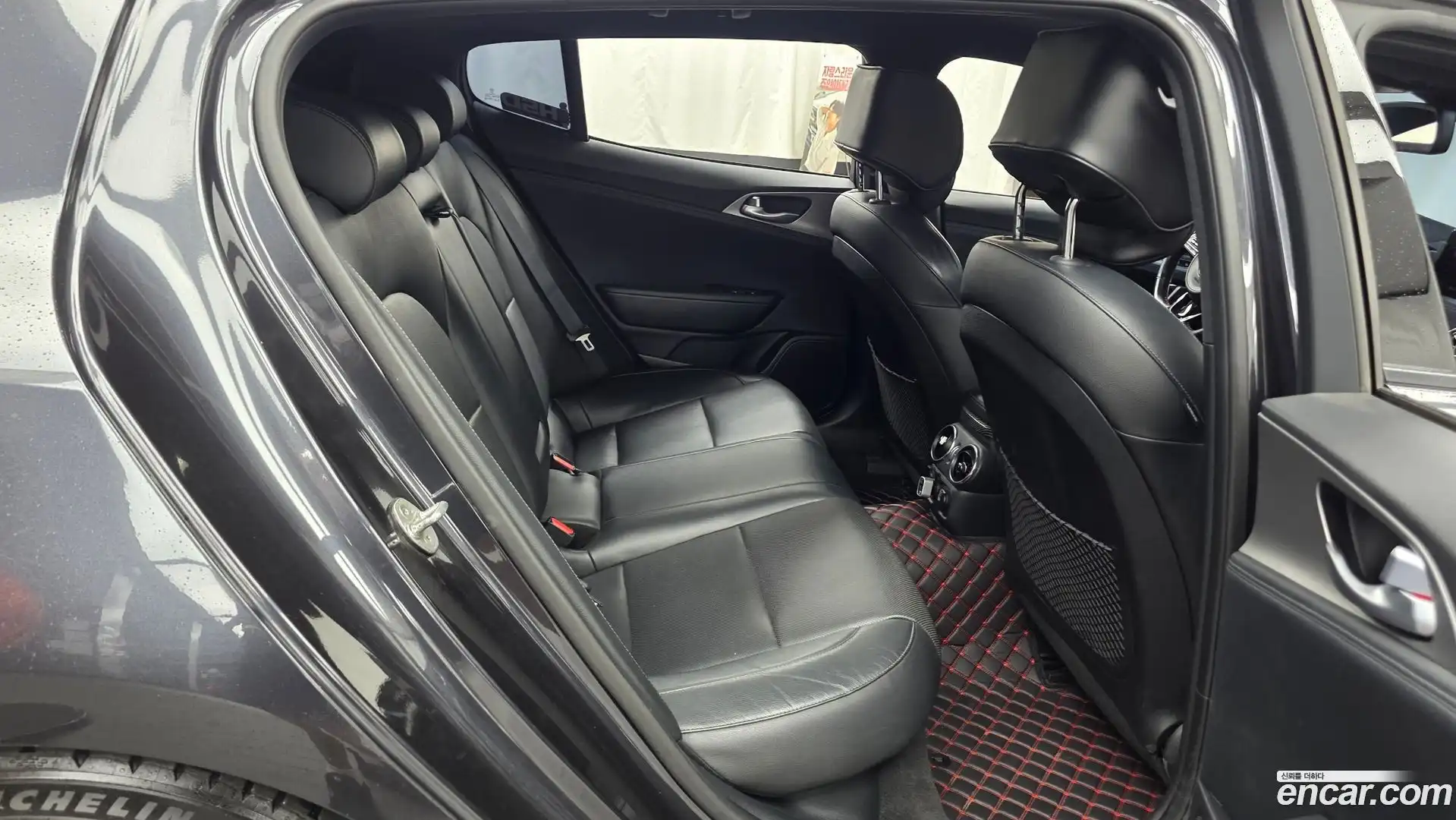 Stinger Kia 2019.1-OPTION-016
