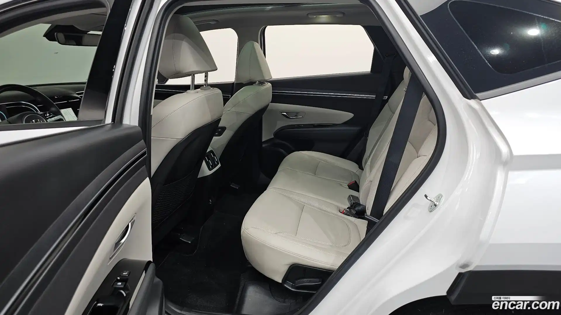 Tucson Hyundai 2023.8-OPTION-015