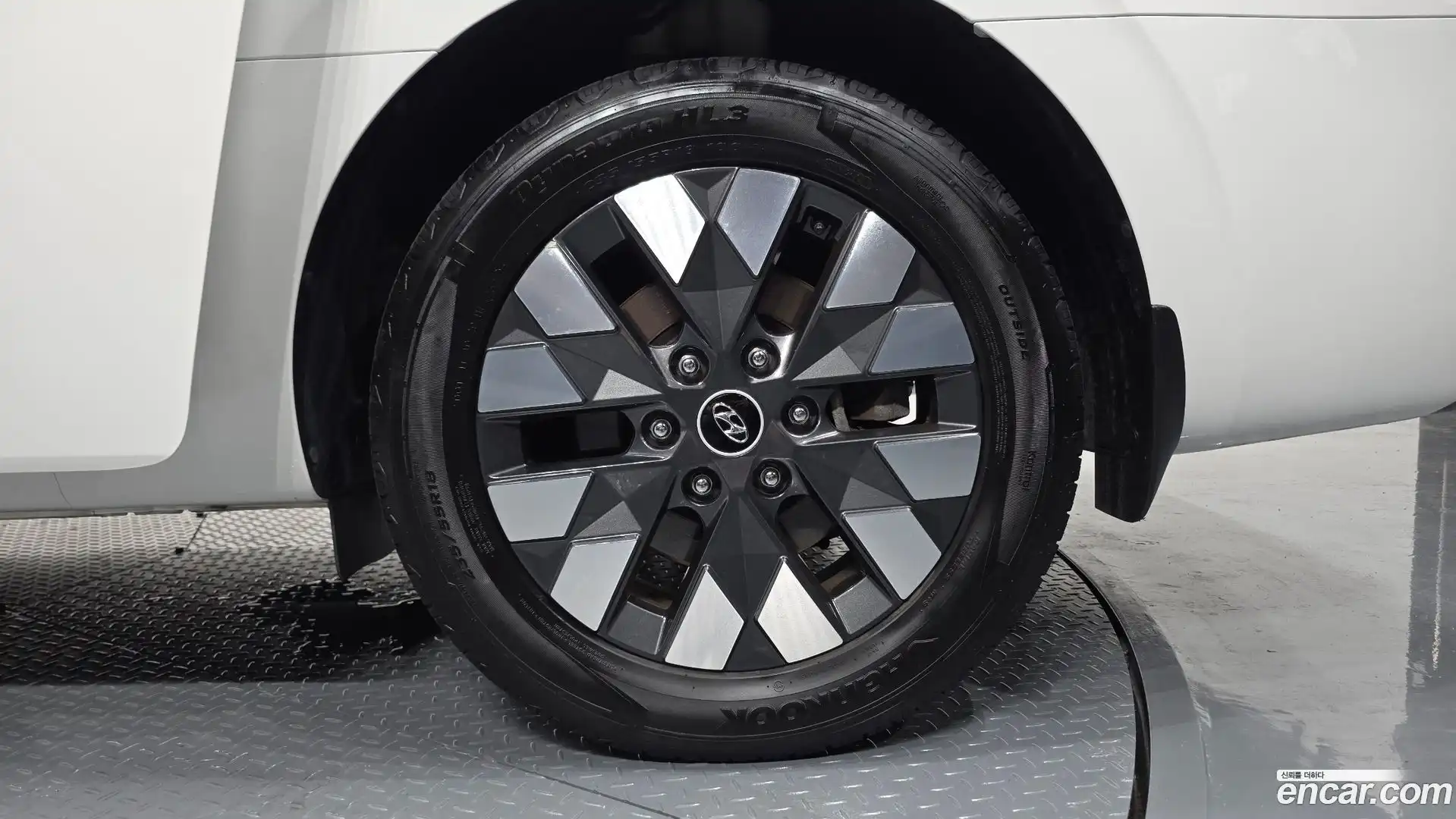 Staria Hyundai 2022.1-OUTER-031