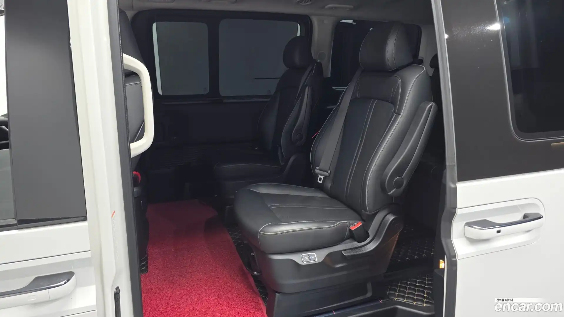 Staria Hyundai 2022.1-INNER-036