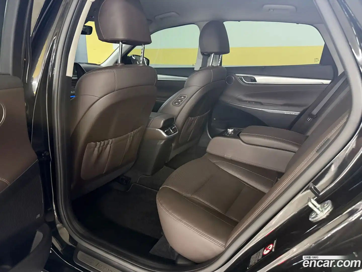 Grandeur Hyundai 2022.3-OPTION-015