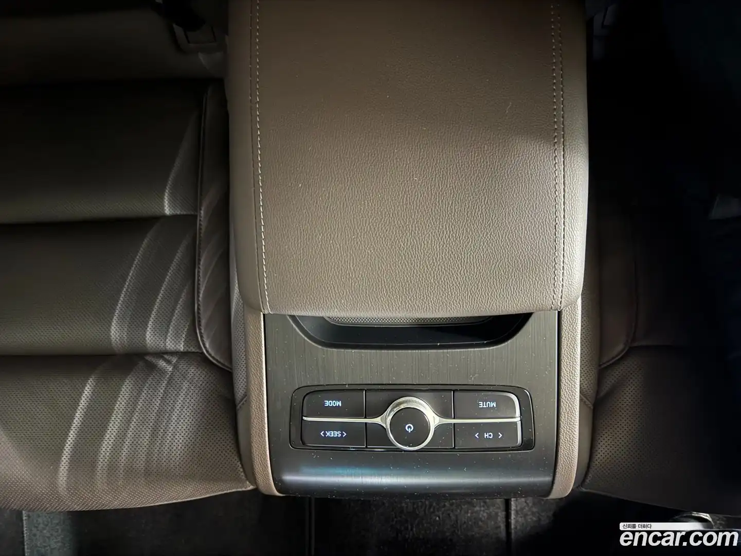 Grandeur Hyundai 2022.3-OPTION-021
