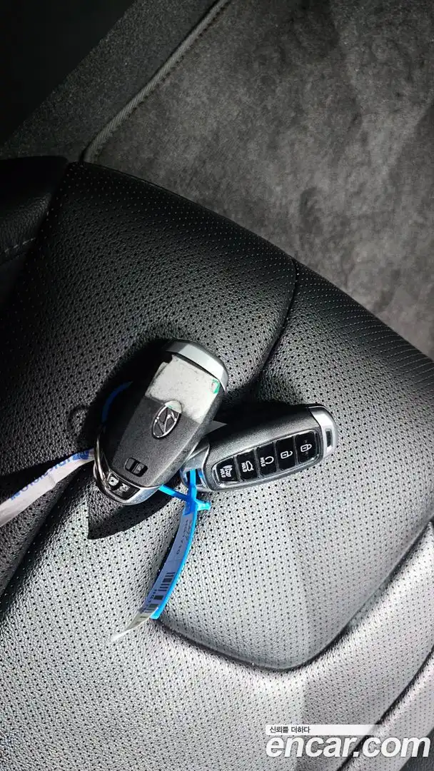 AVANTE Hyundai 2021.4-OPTION-042