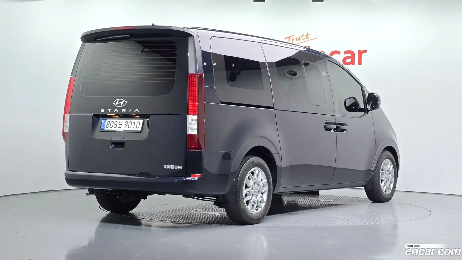 Staria Hyundai 2022.1-OUTER-002