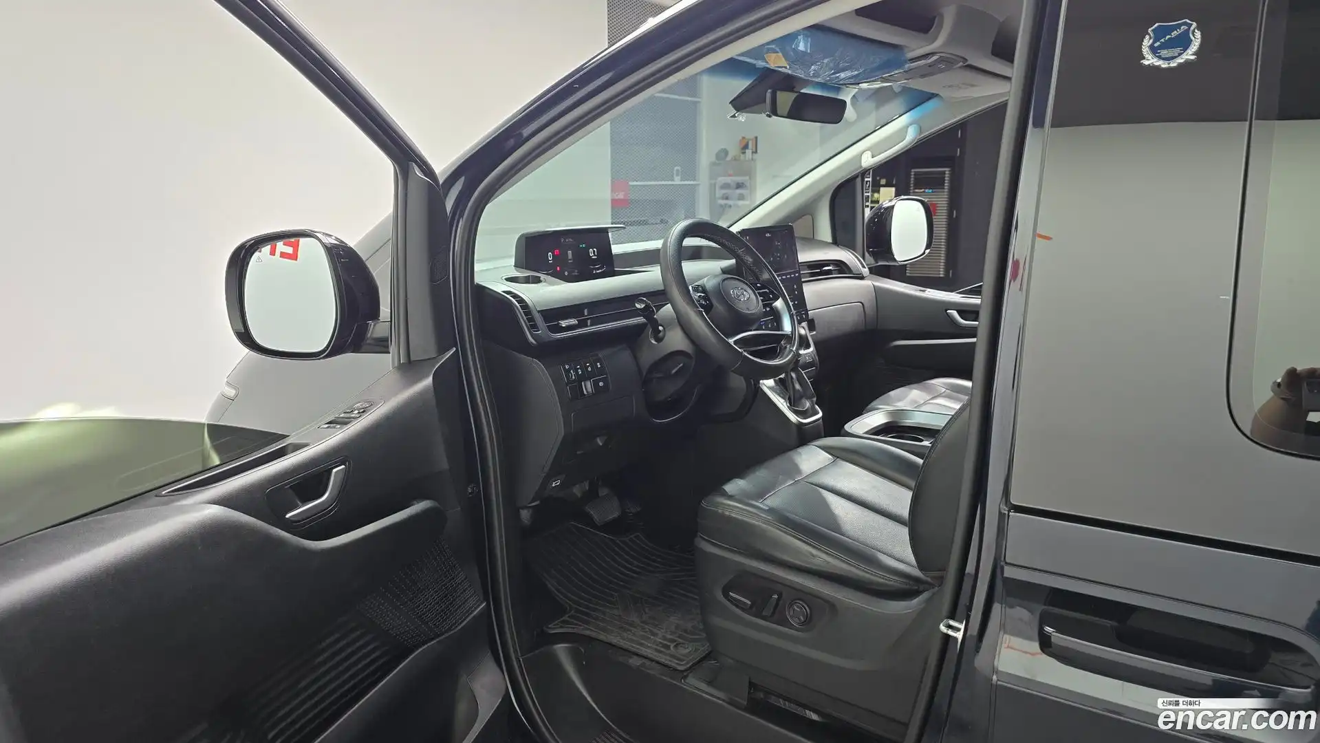 Staria Hyundai 2022.1-INNER-010