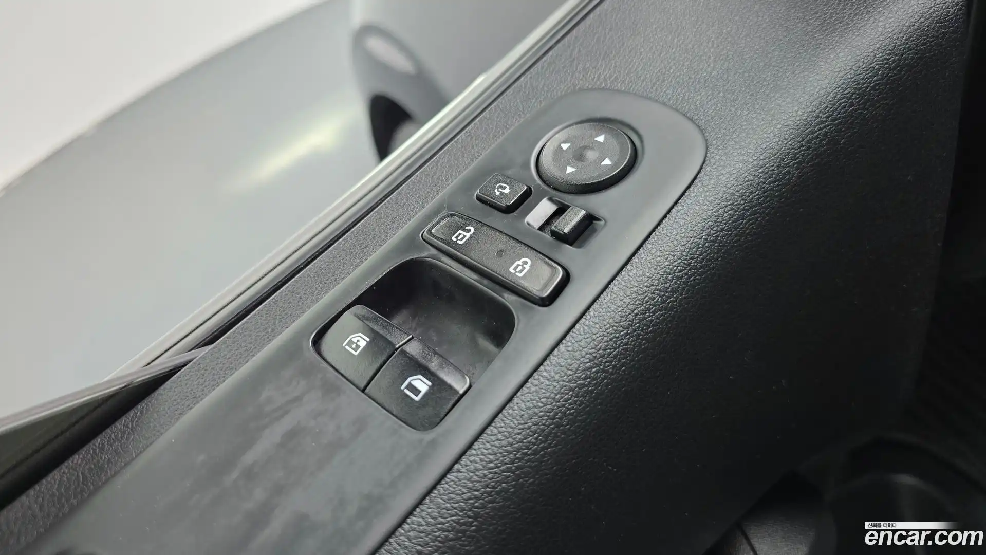 Staria Hyundai 2022.1-OPTION-018