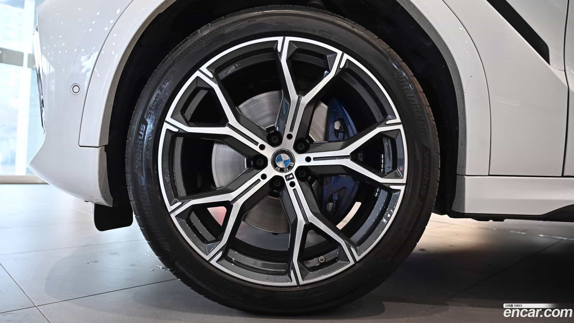 X6 BMW 2022.6-OUTER-005