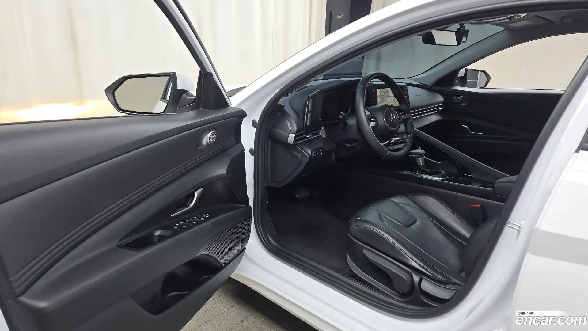 AVANTE Hyundai 2023.2-INNER-010