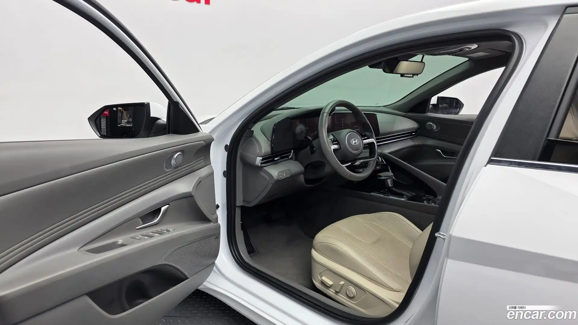 AVANTE Hyundai 2024.6-INNER-010