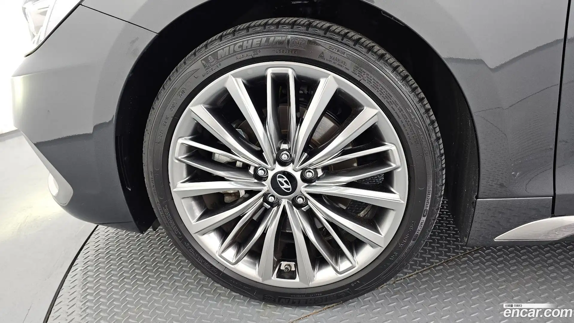 Grandeur Hyundai 2019.9-OUTER-005