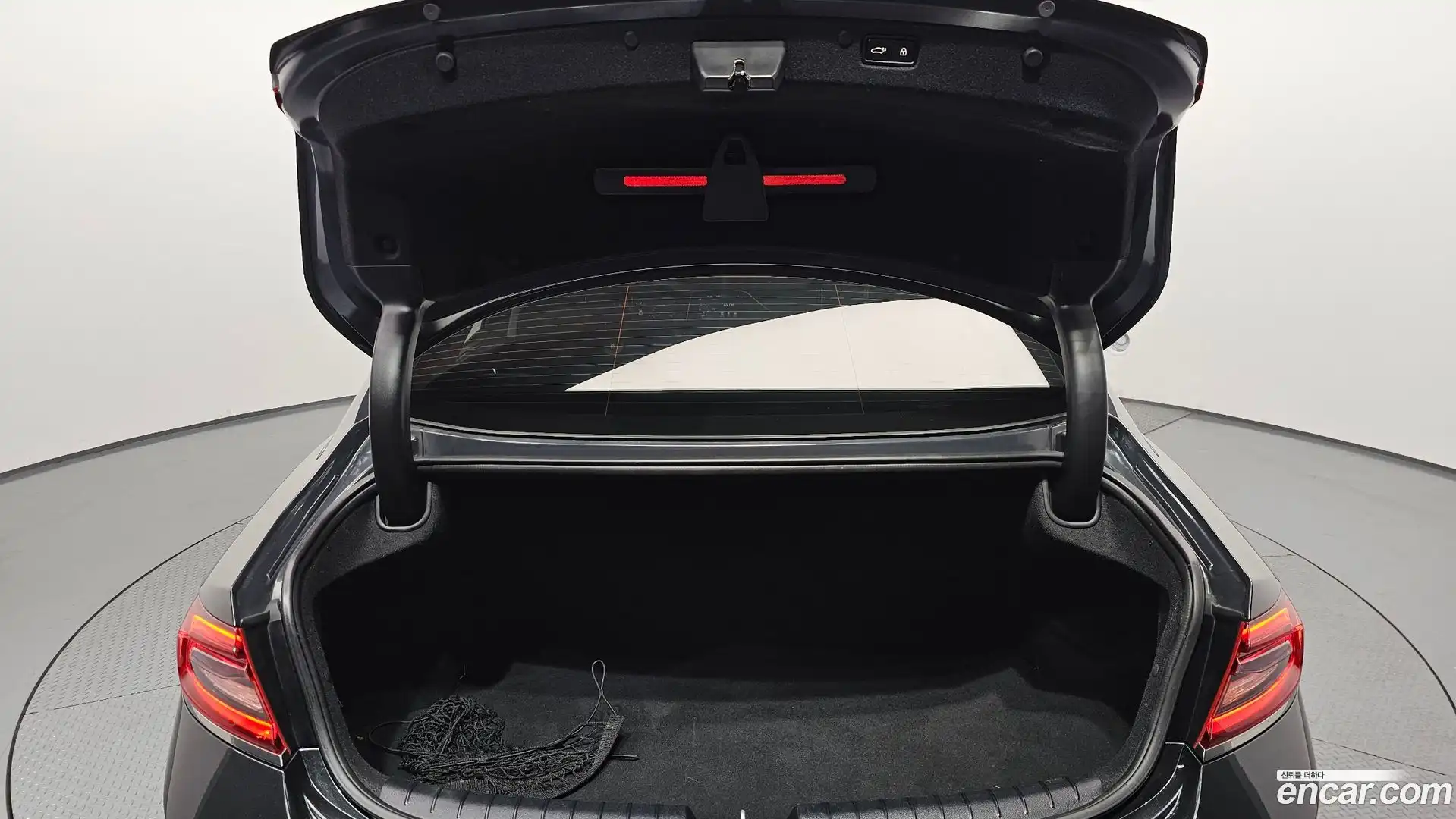 Grandeur Hyundai 2019.9-OPTION-024