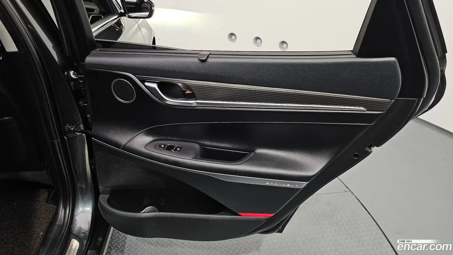Grandeur Hyundai 2019.9-INNER-035