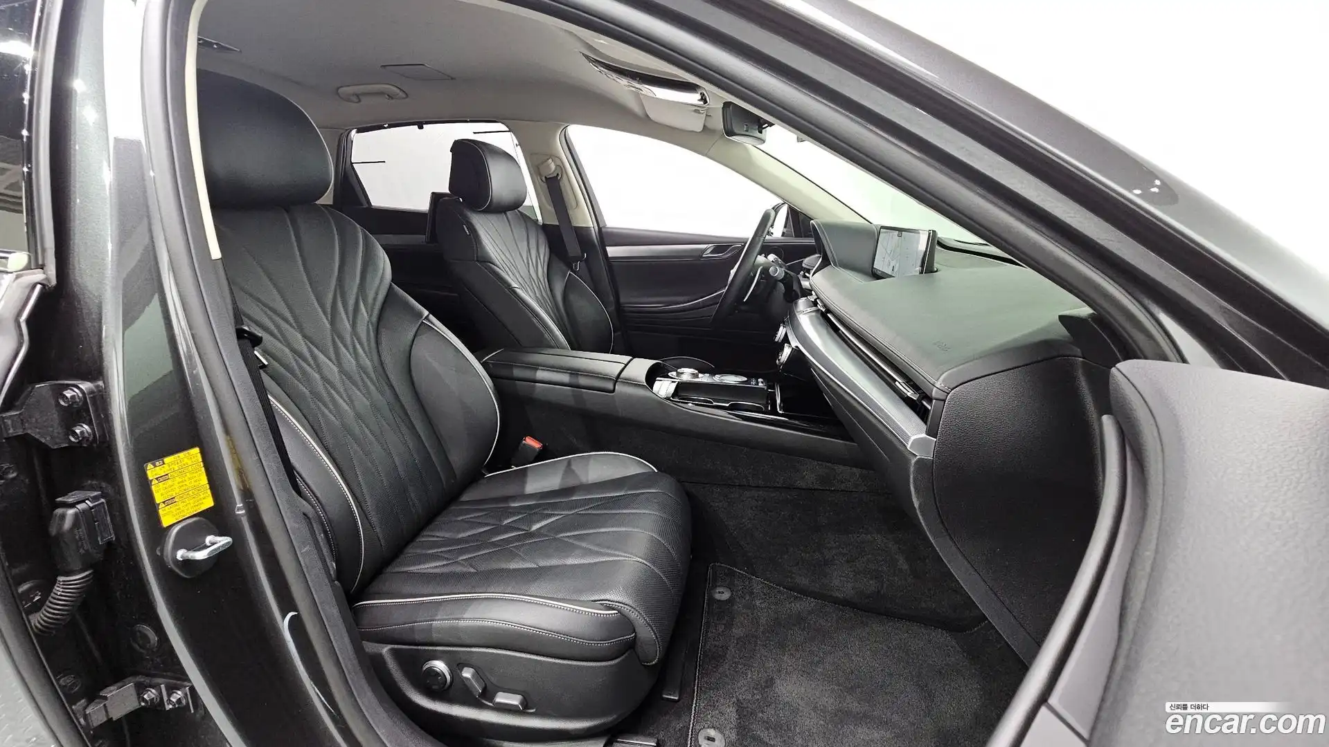 G80 Genesis 2021.2-INNER-036