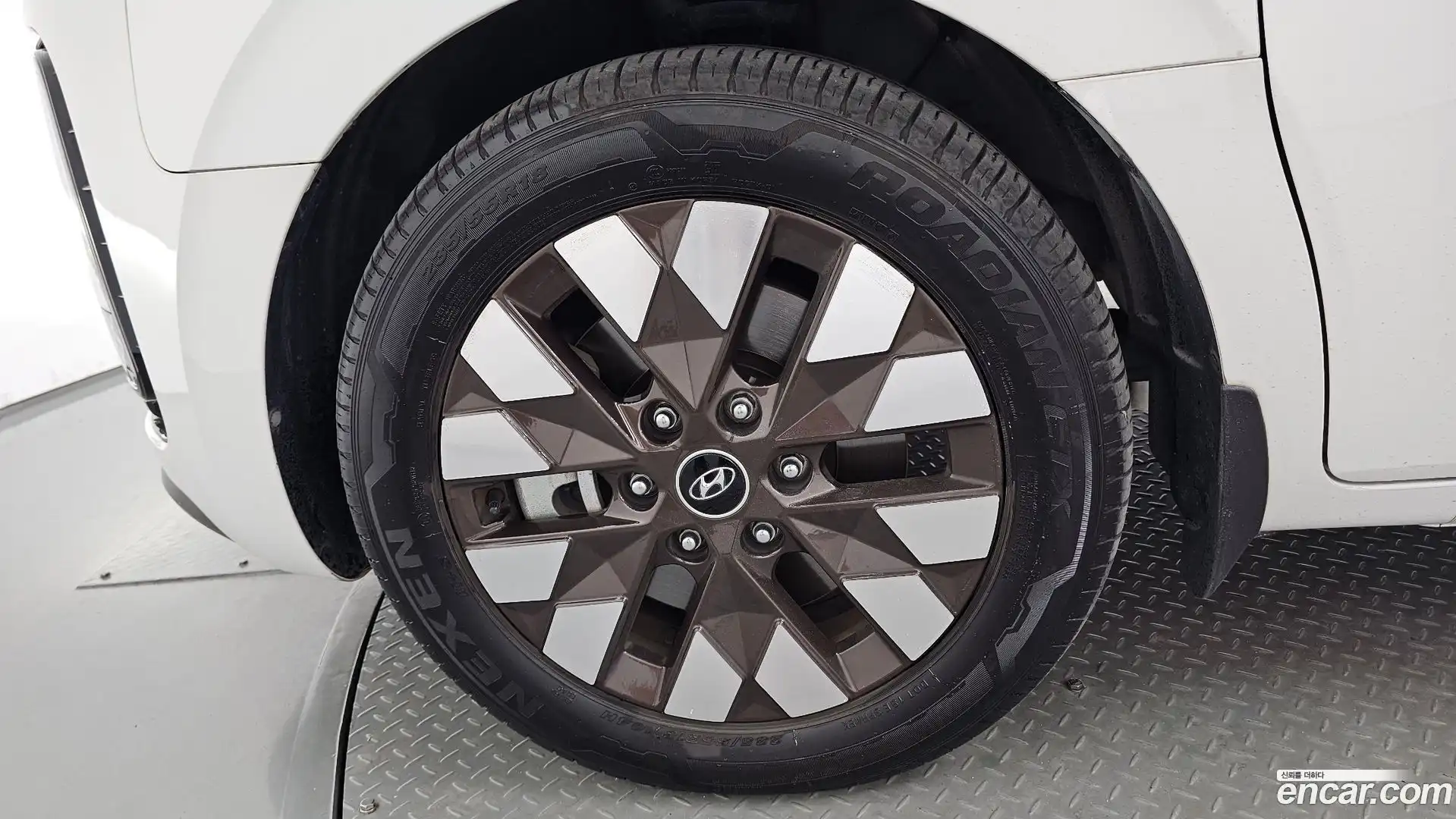 Staria Hyundai 2023.0-OUTER-005