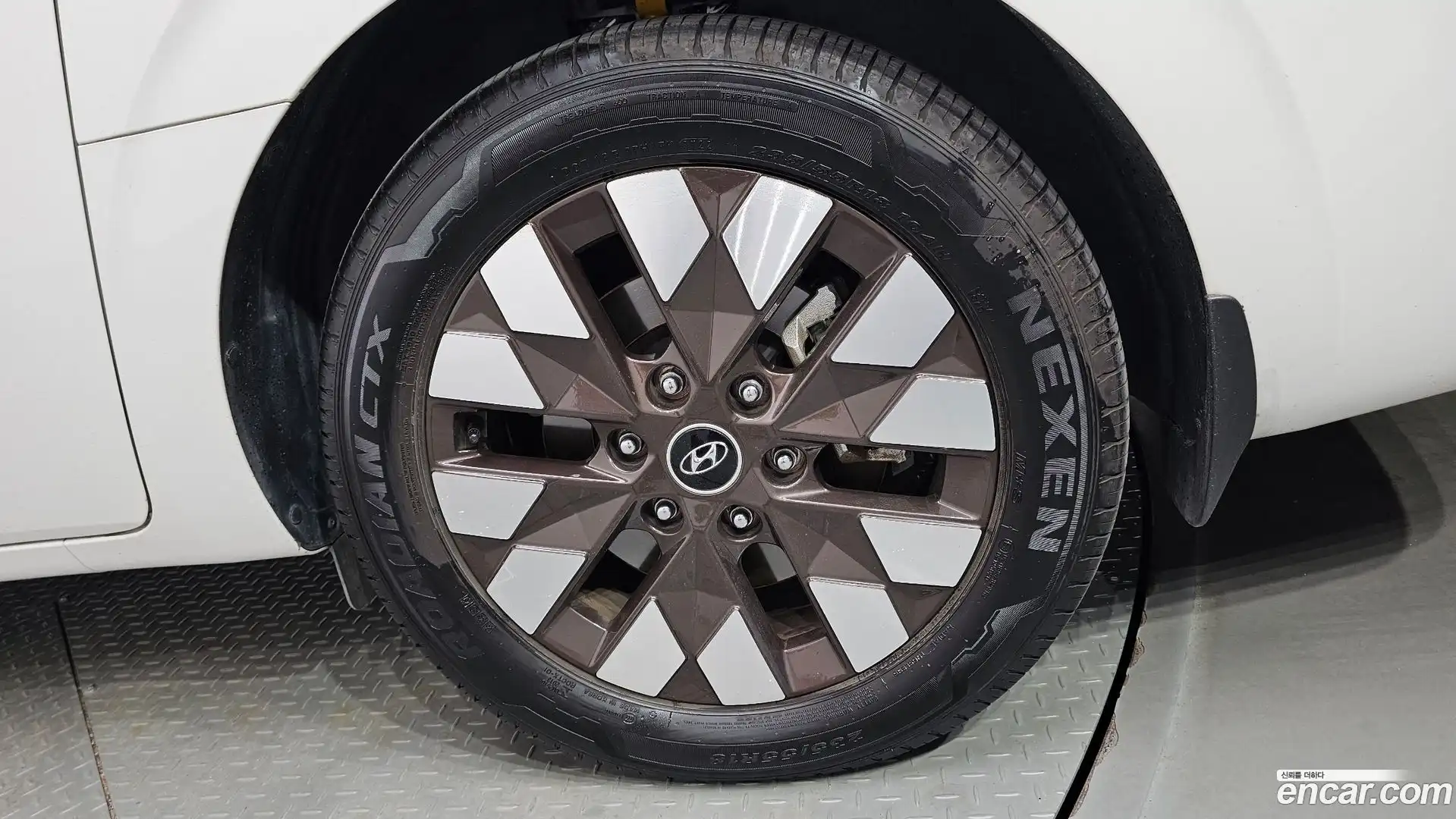 Staria Hyundai 2023.0-OUTER-031