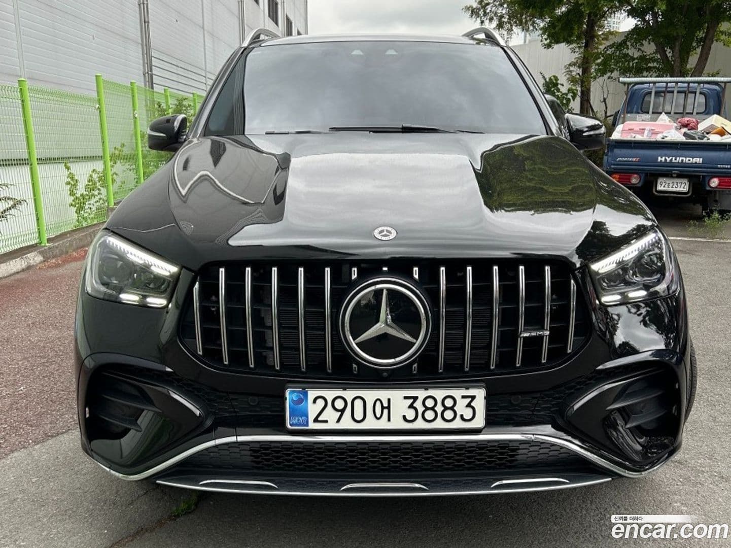 Main__Slider__Photo:GLE-Class Mercedes-Benz 2024.7-0