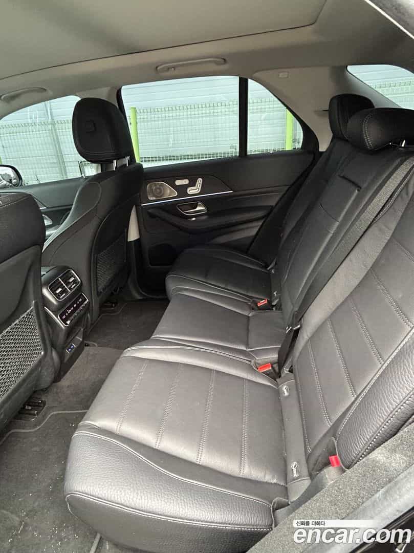 GLE-Class Mercedes-Benz 2024.7-OPTION-015
