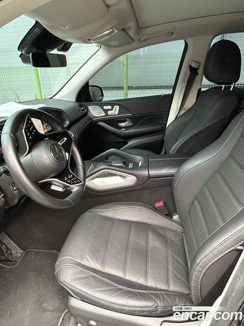 GLE-Class Mercedes-Benz 2024.7-OPTION-016
