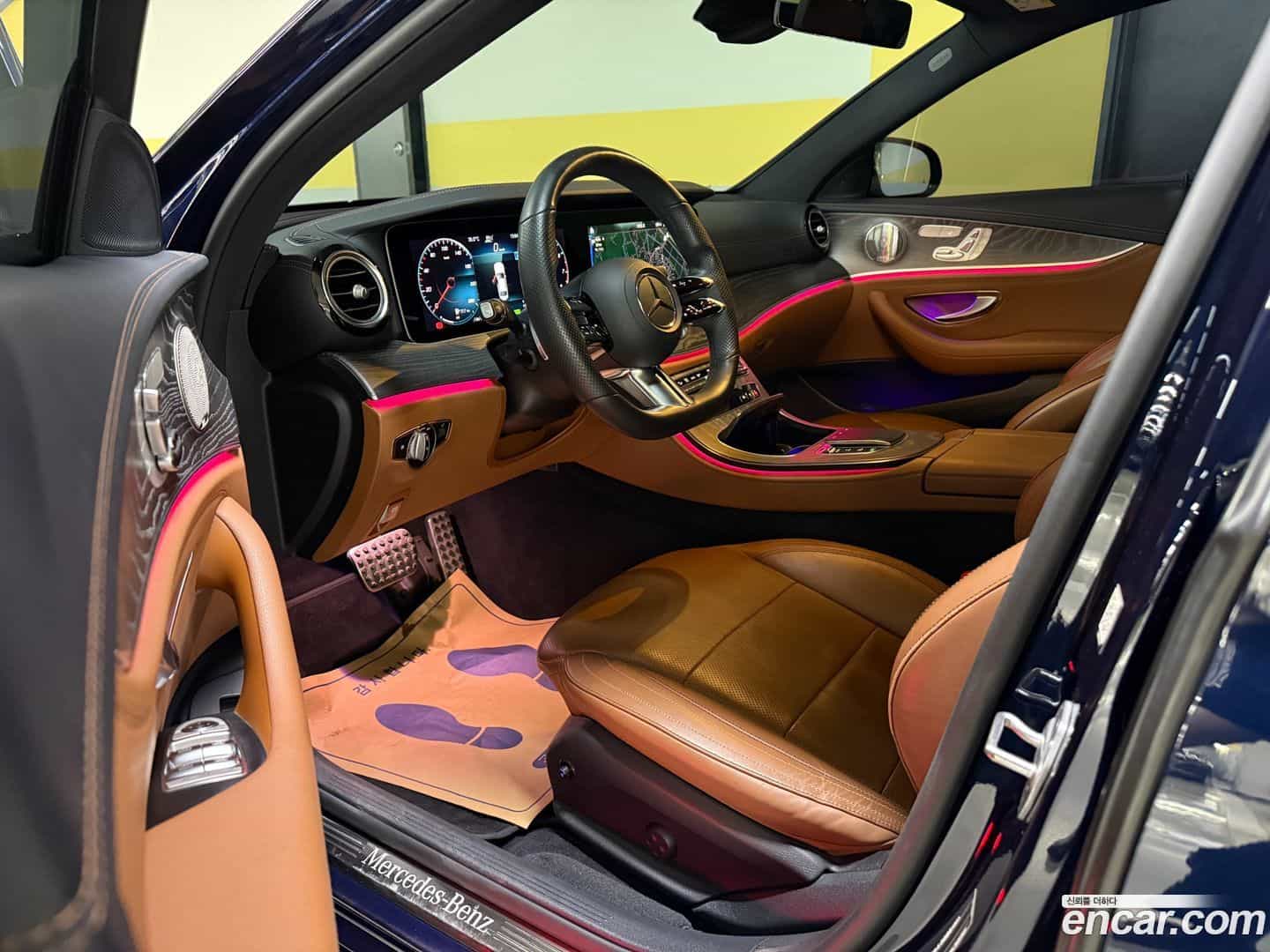 E-Class Mercedes-Benz 2021.2-OPTION-015
