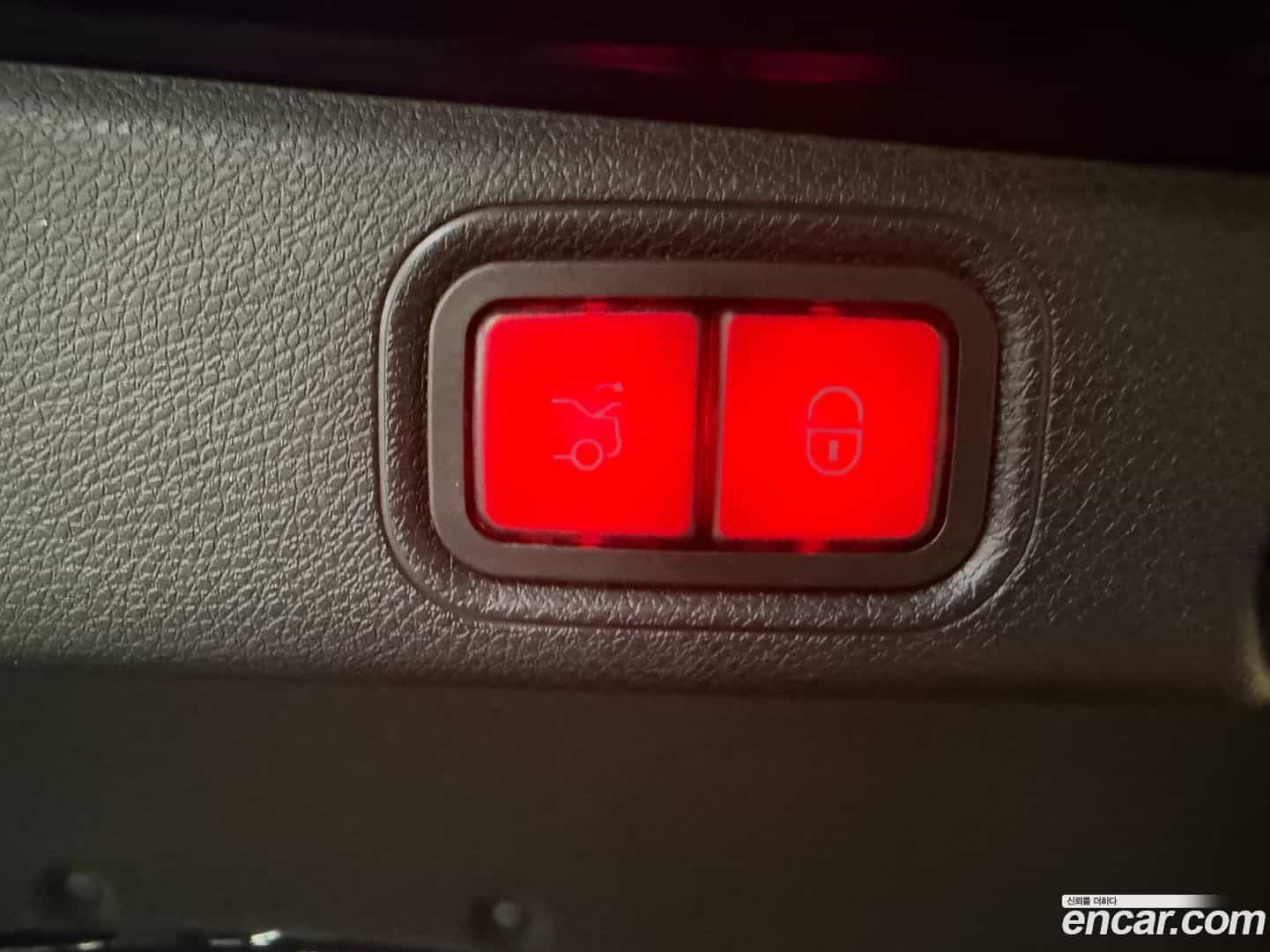 E-Class Mercedes-Benz 2021.2-OPTION-023
