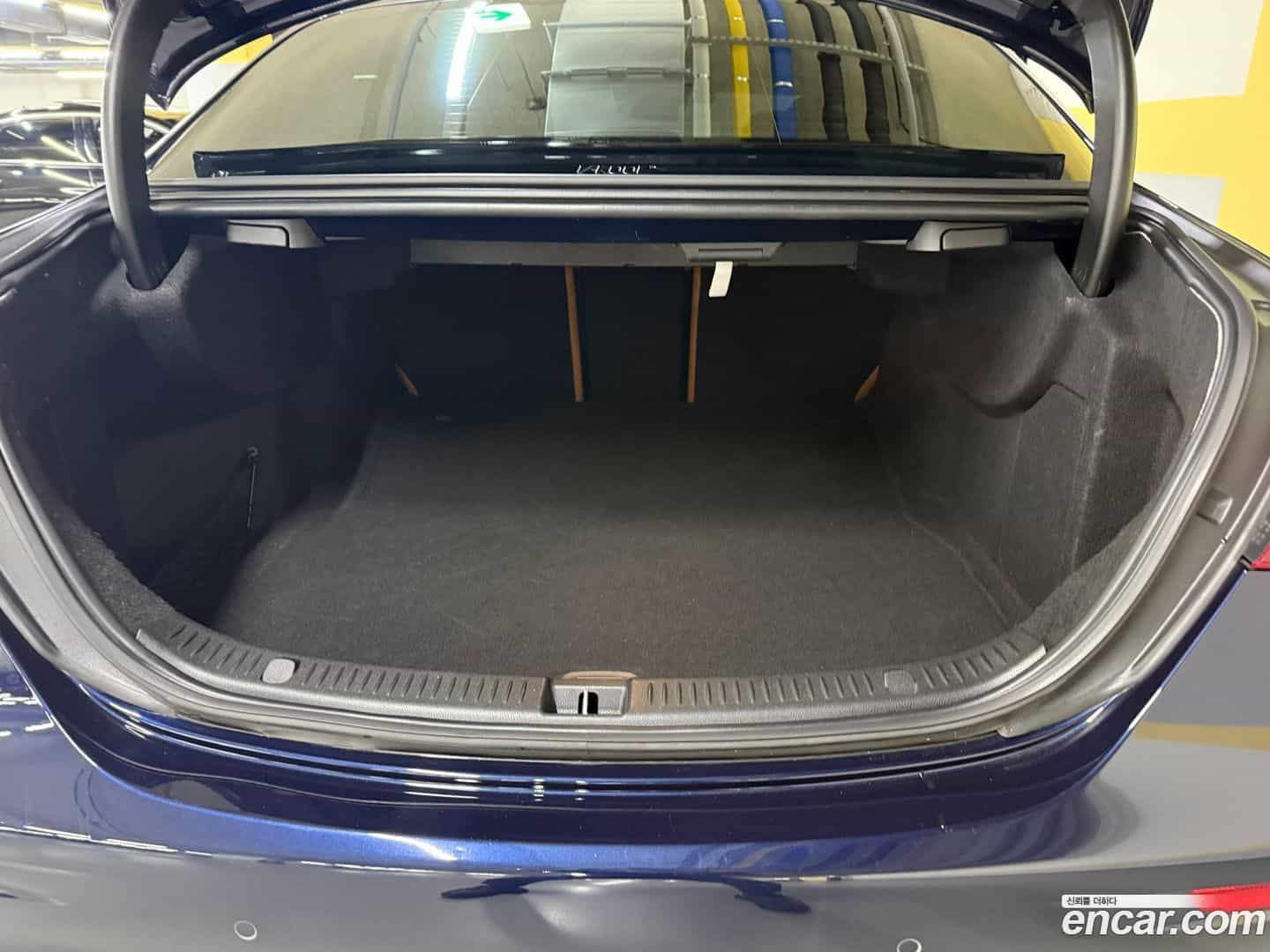 E-Class Mercedes-Benz 2021.2-OPTION-024