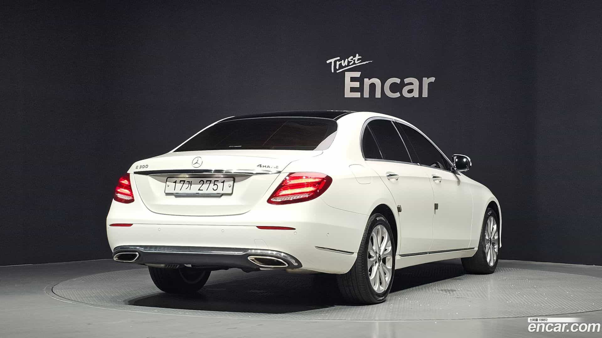 E-Class Mercedes-Benz 2019.6-OUTER-002