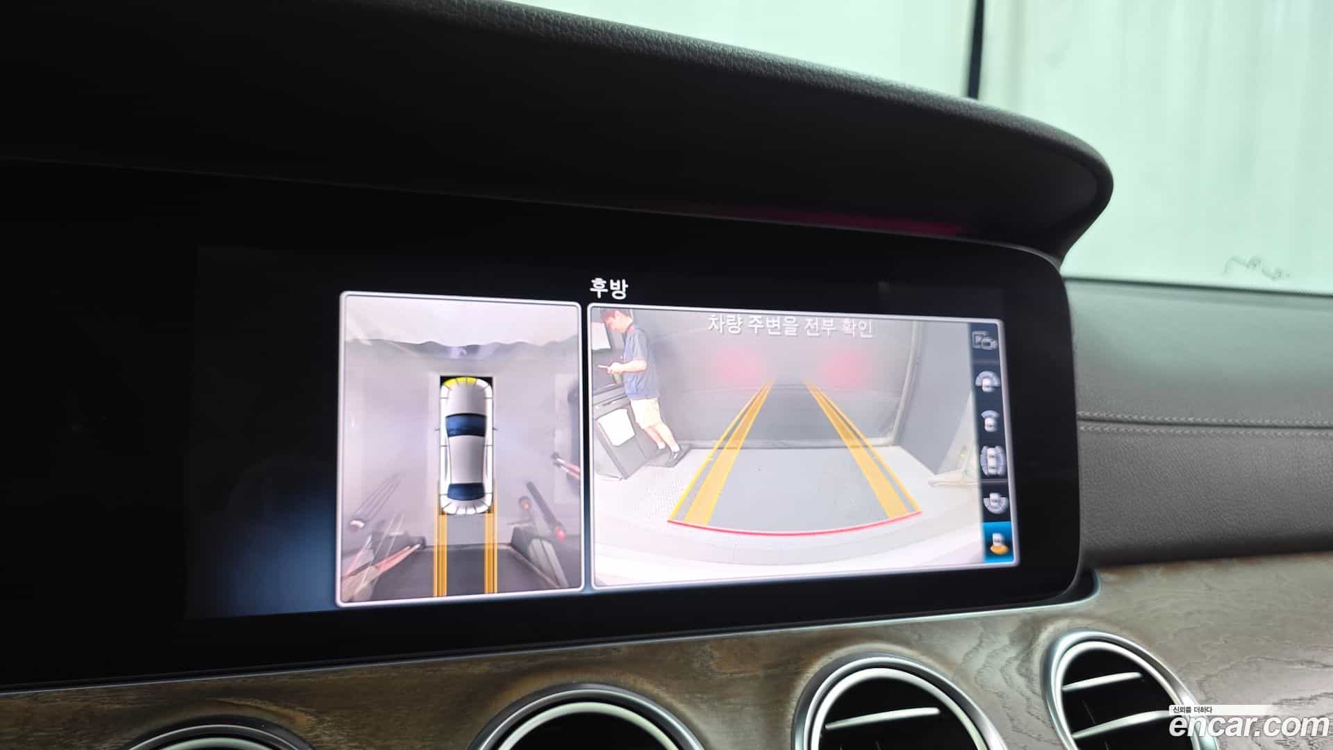 E-Class Mercedes-Benz 2019.6-OPTION-019