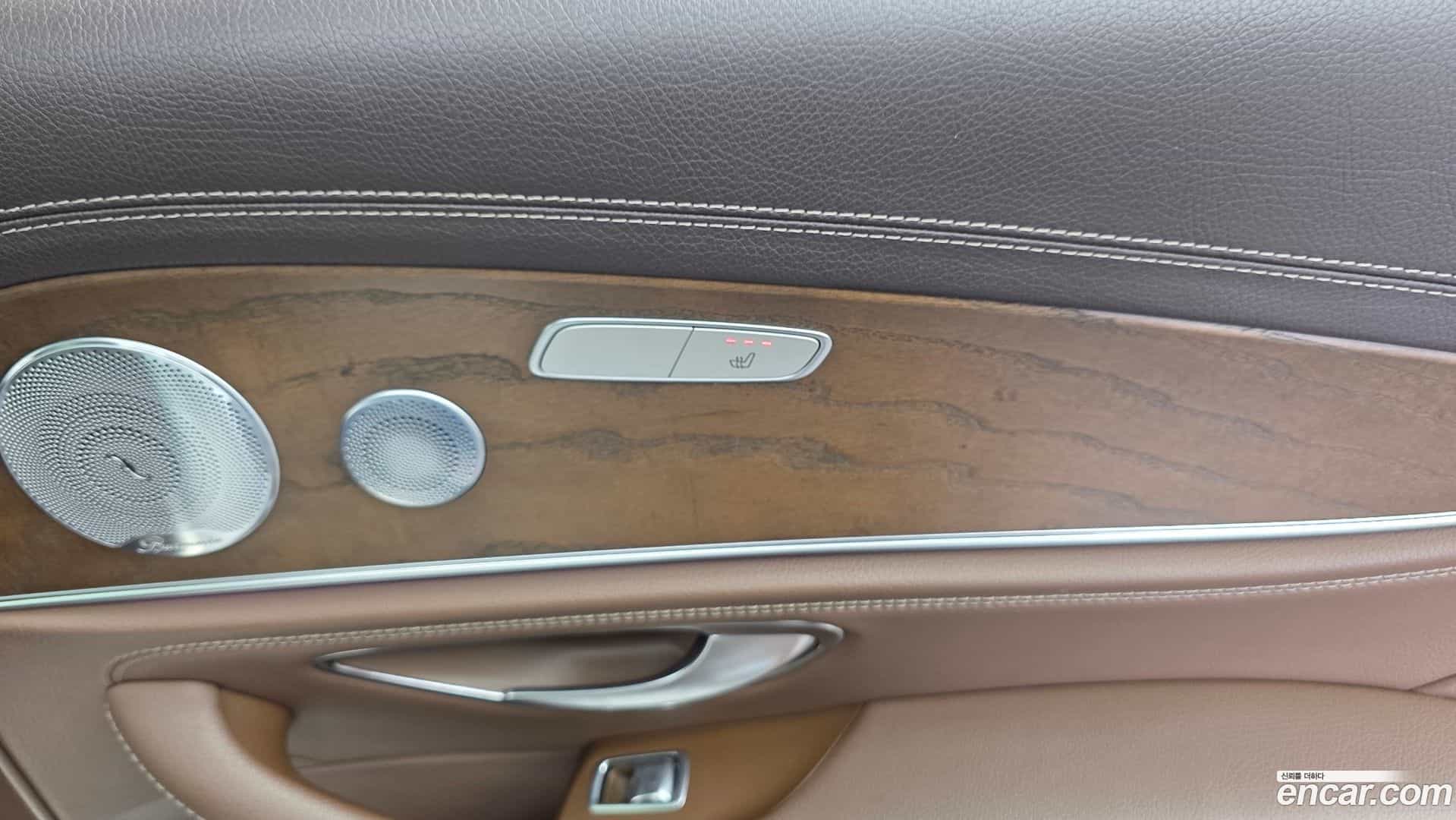 E-Class Mercedes-Benz 2019.6-OPTION-022
