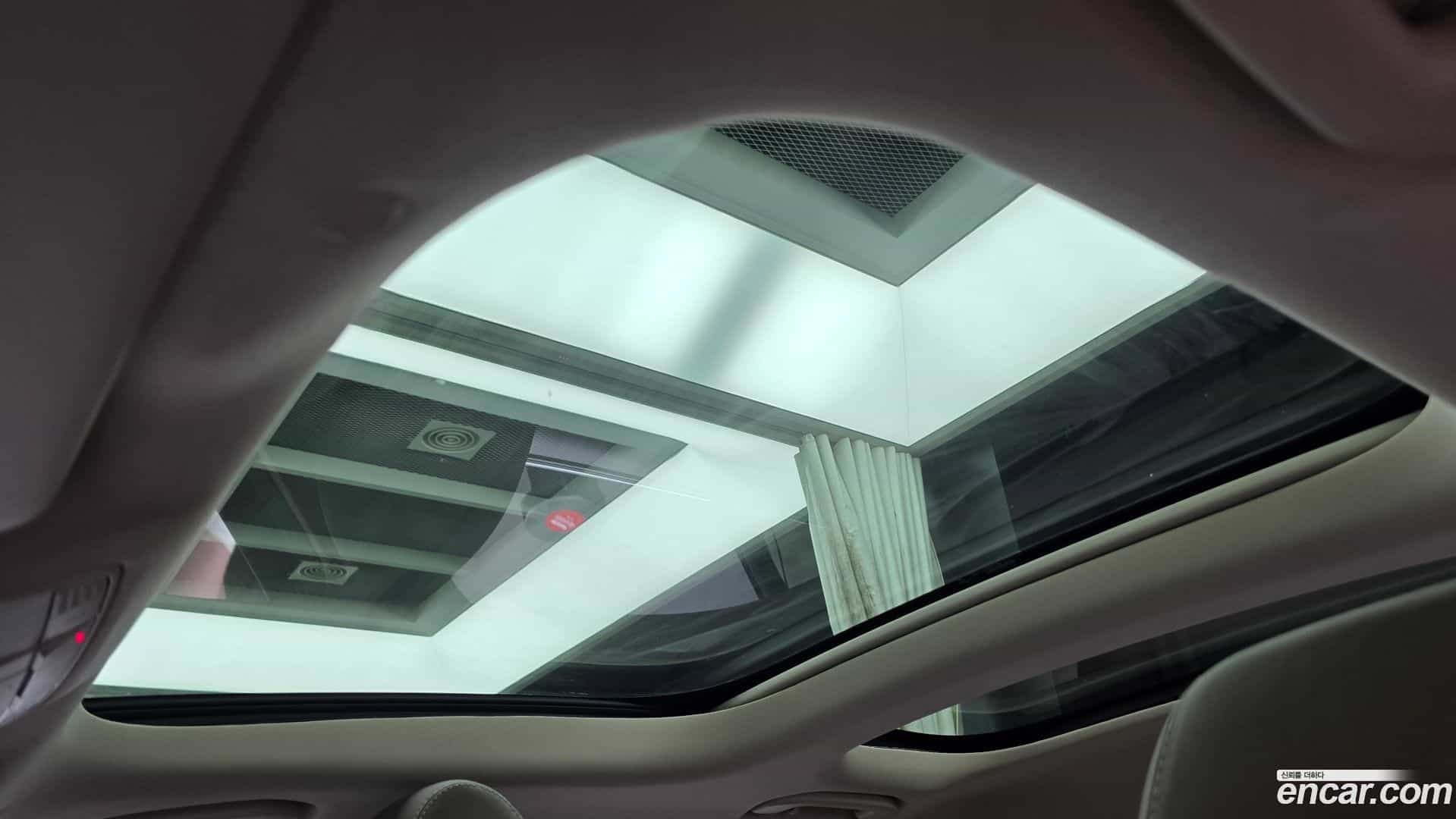 E-Class Mercedes-Benz 2019.6-OPTION-023