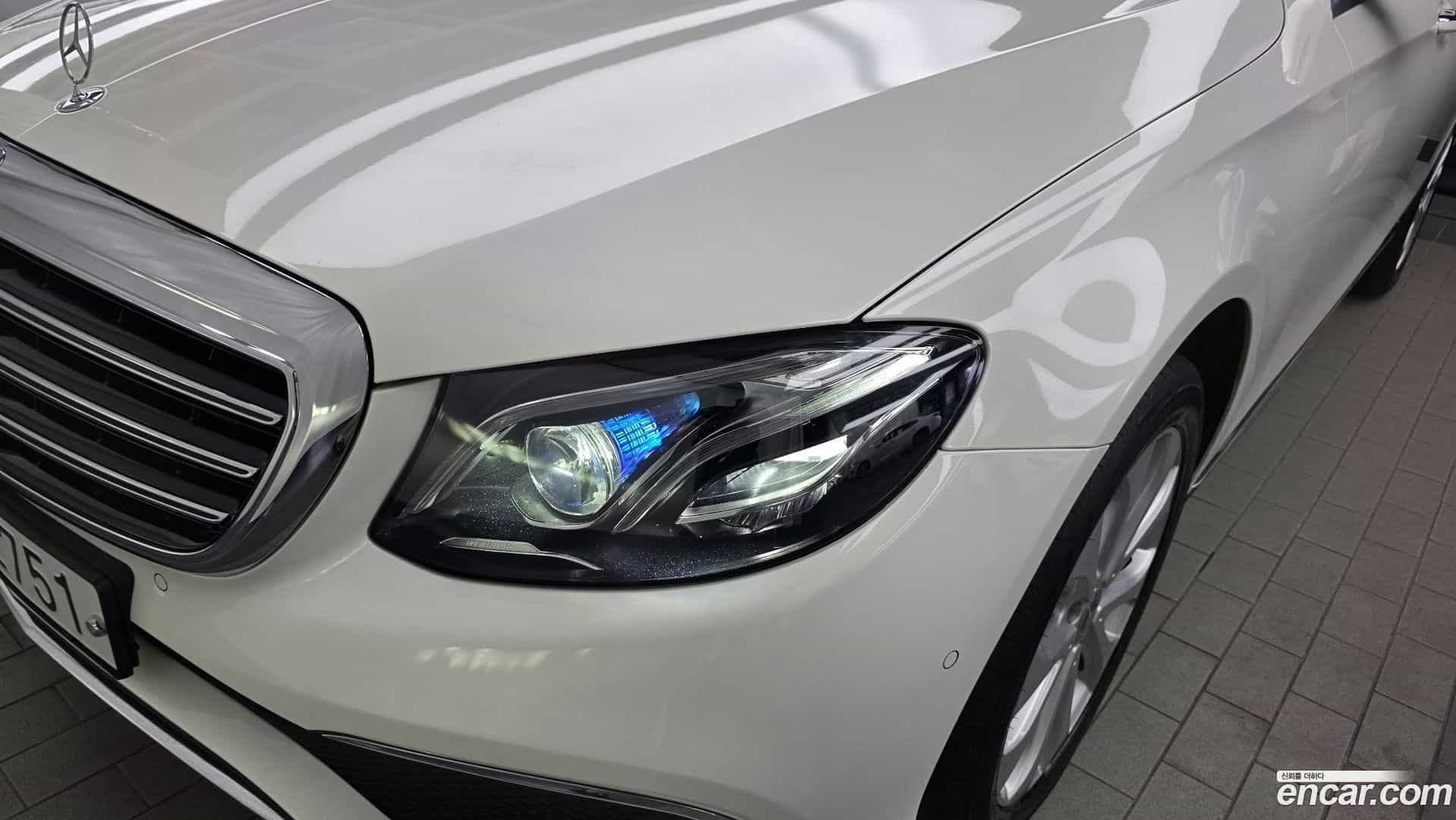 E-Class Mercedes-Benz 2019.6-OUTER-032