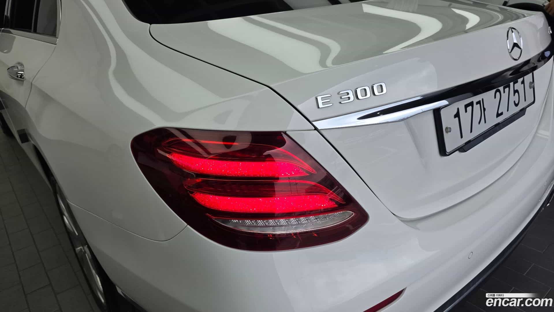 E-Class Mercedes-Benz 2019.6-OUTER-033