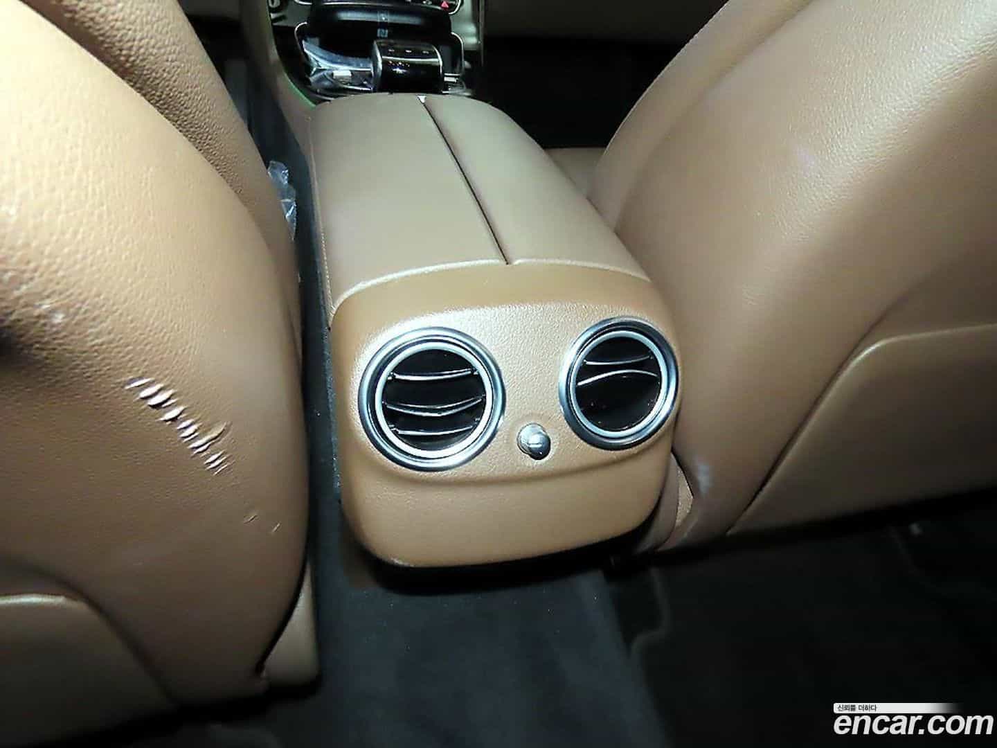 E-Class Mercedes-Benz 2018.10-OPTION-019