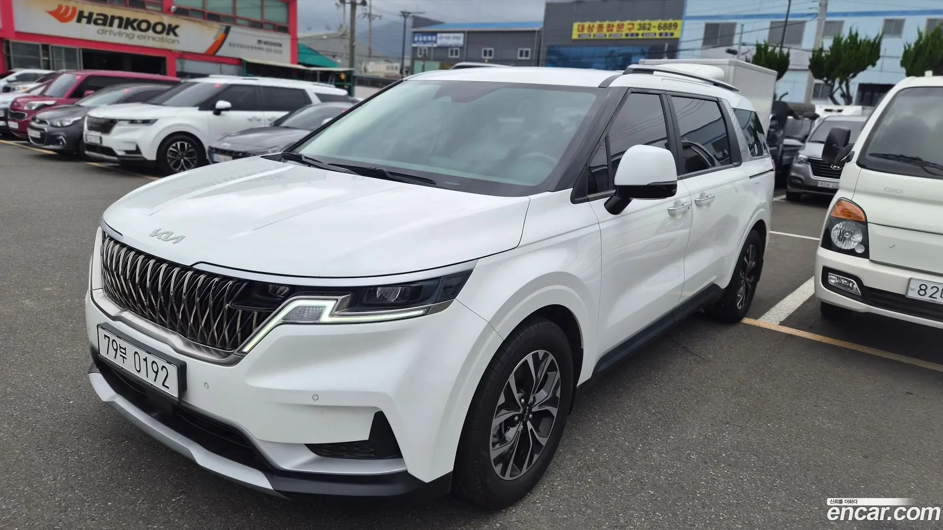 Main__Slider__Photo:Canival Kia 2023.10-0