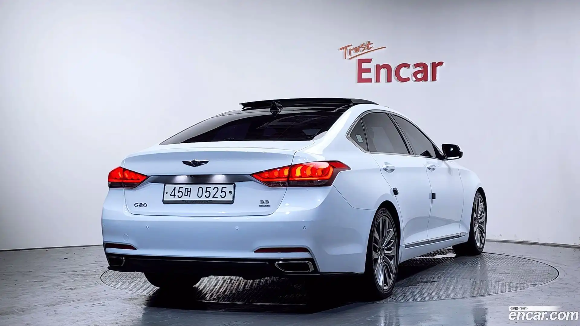 Genesis Hyundai 2016.0-OUTER-002
