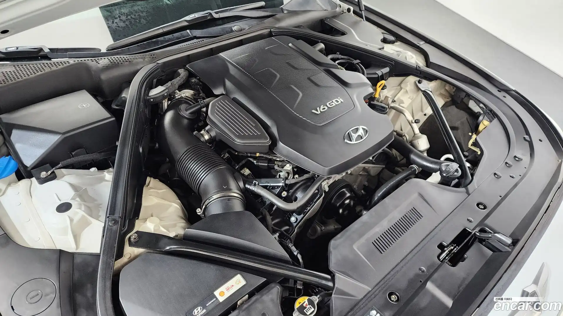 Genesis Hyundai 2016.0-OUTER-006