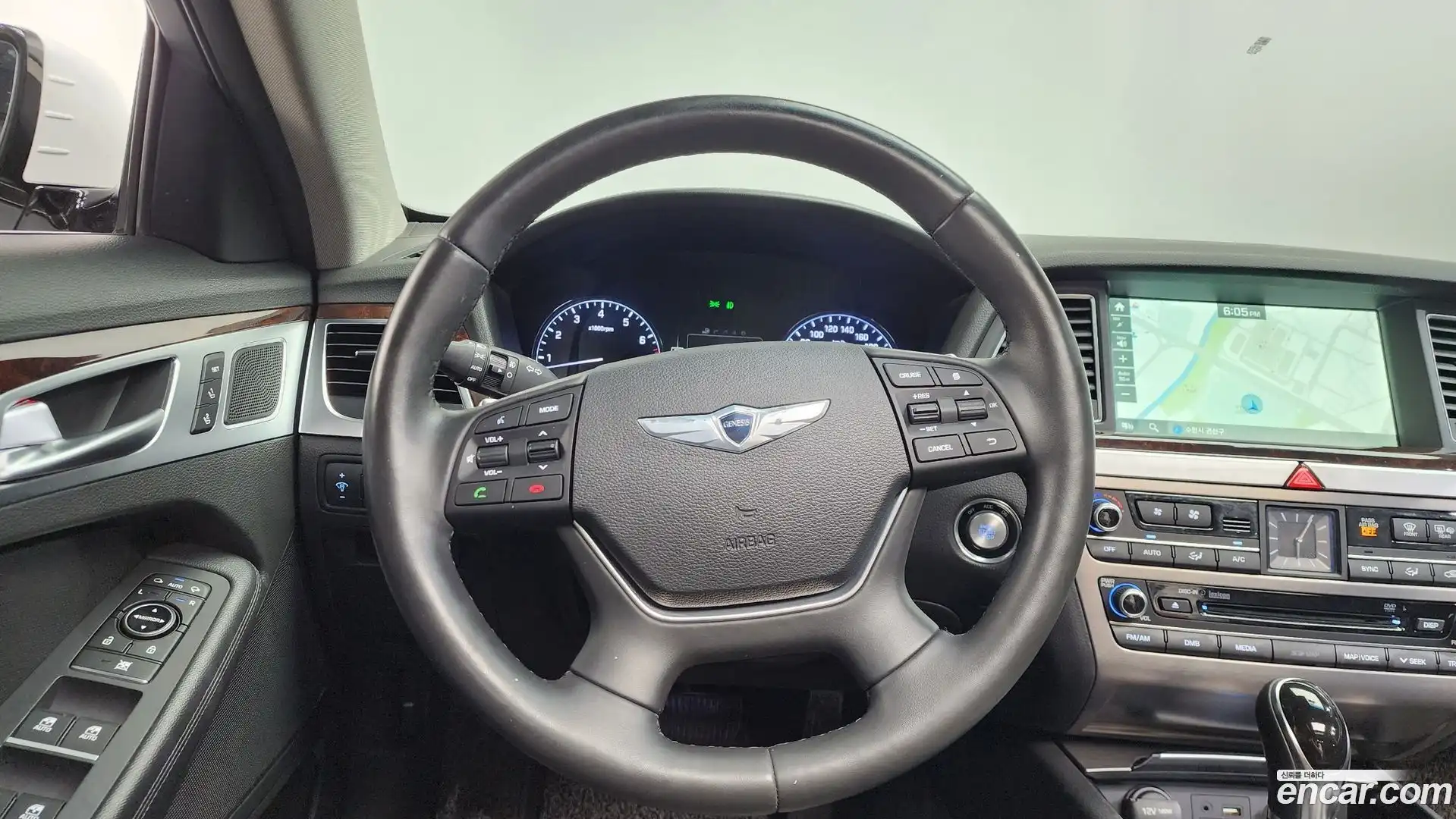 Genesis Hyundai 2016.0-OPTION-017