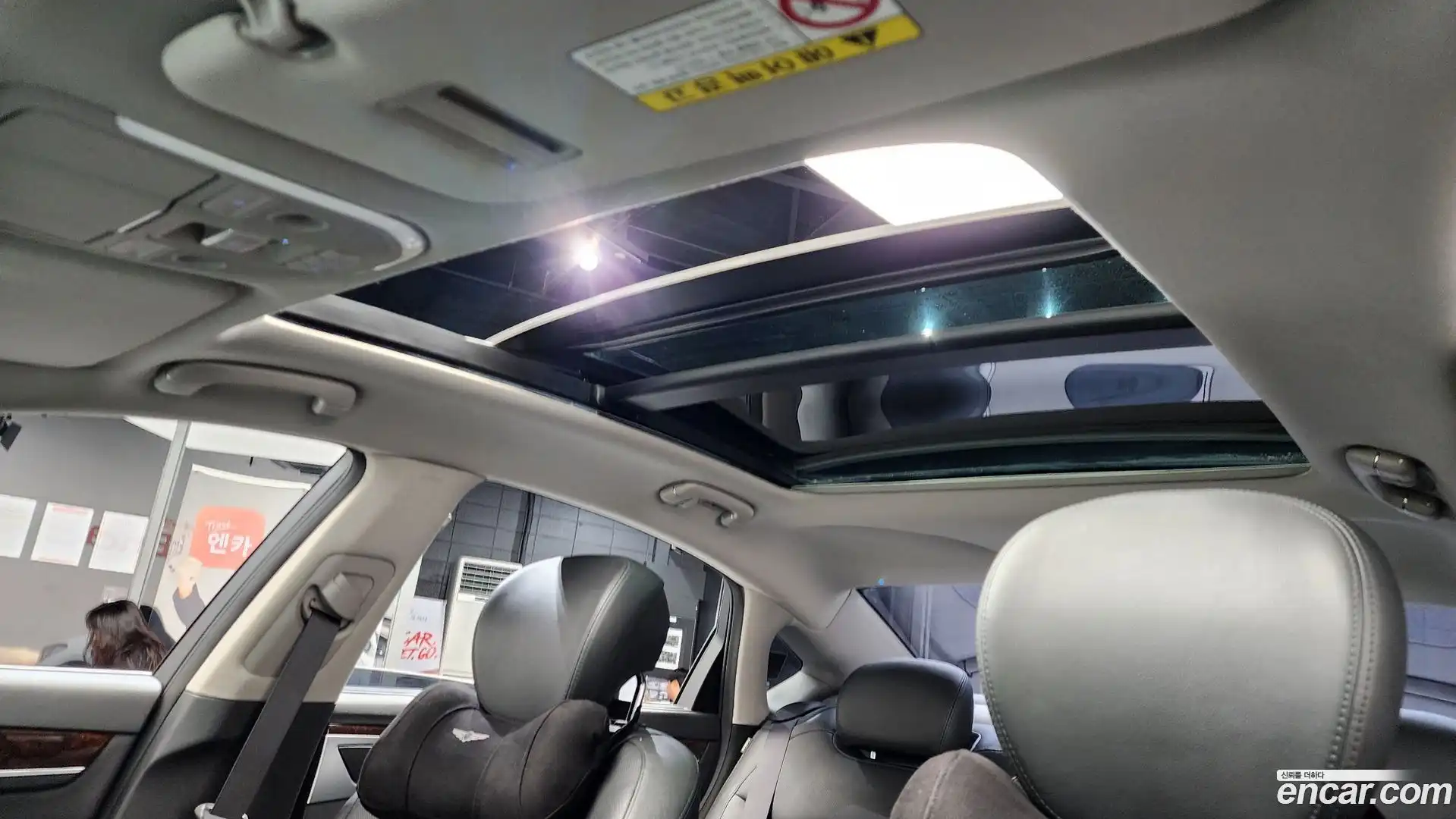Genesis Hyundai 2016.0-OPTION-022