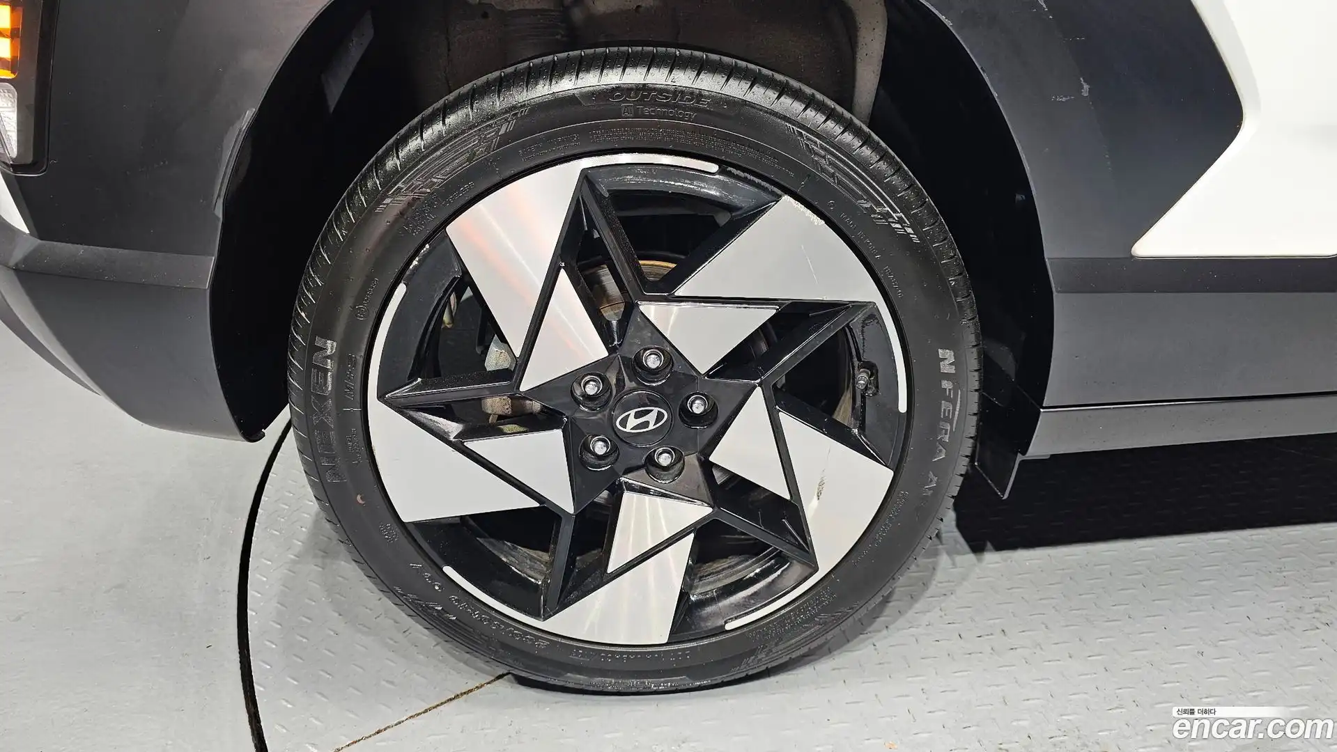 Kona Hyundai 2023.5-OUTER-005
