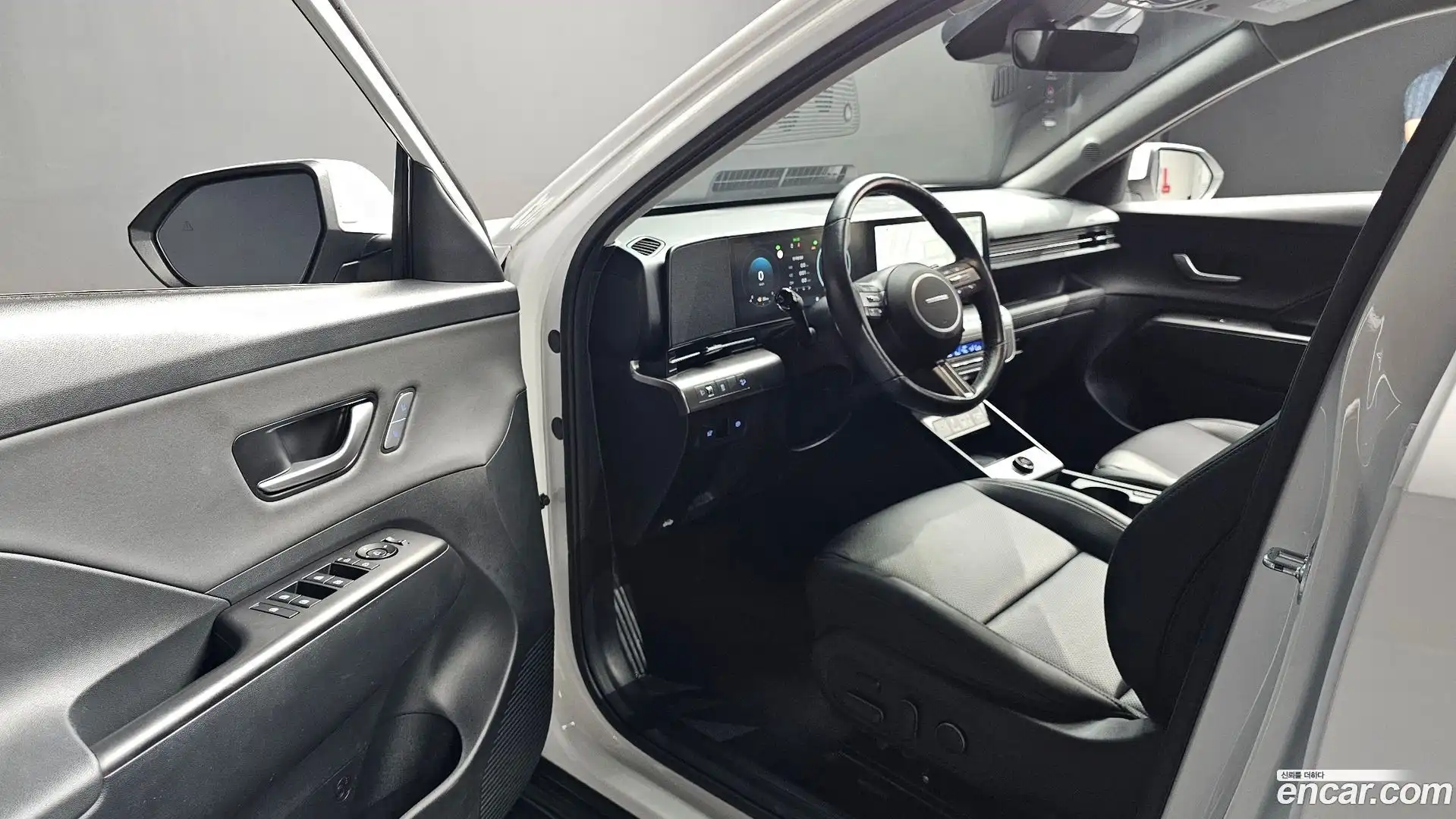 Kona Hyundai 2023.5-INNER-010