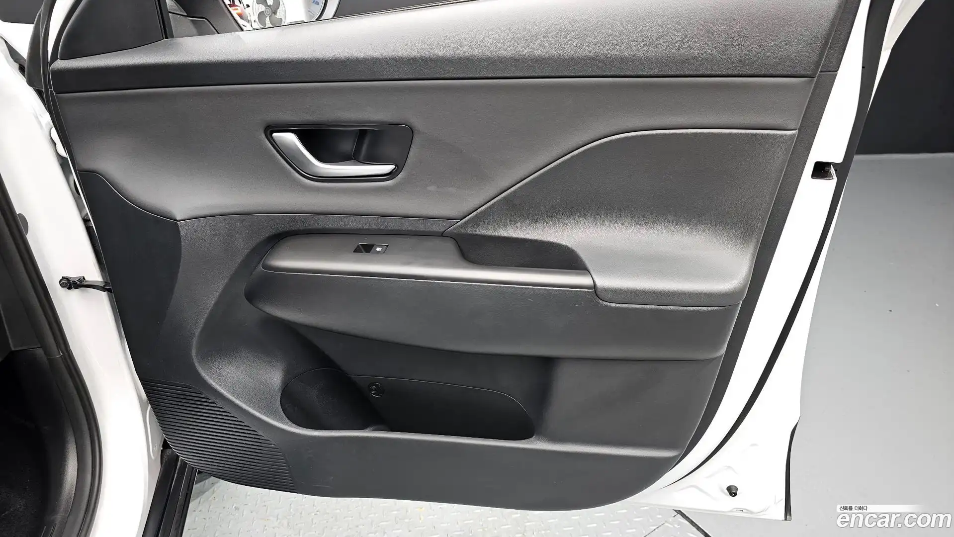 Kona Hyundai 2023.5-INNER-034