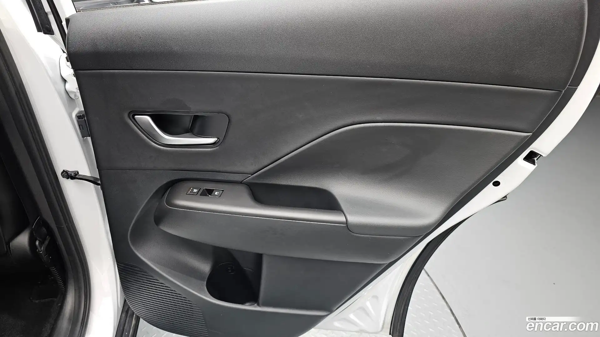 Kona Hyundai 2023.5-INNER-035