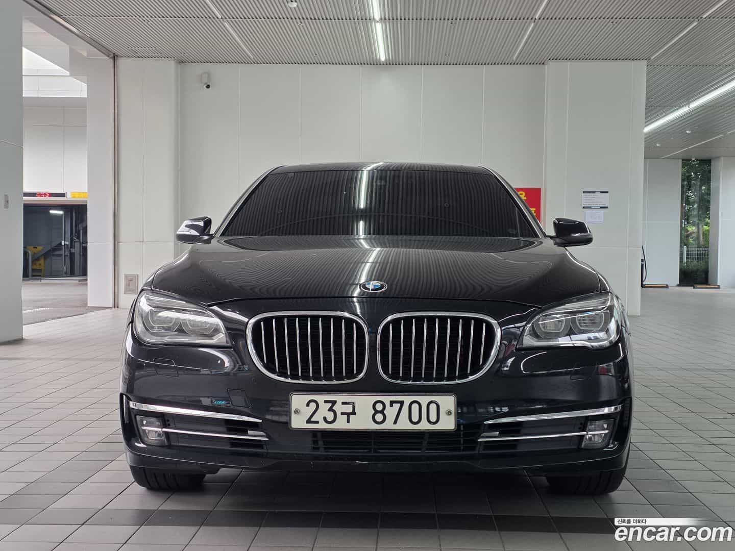 7-Series BMW 2014.5-OUTER-003