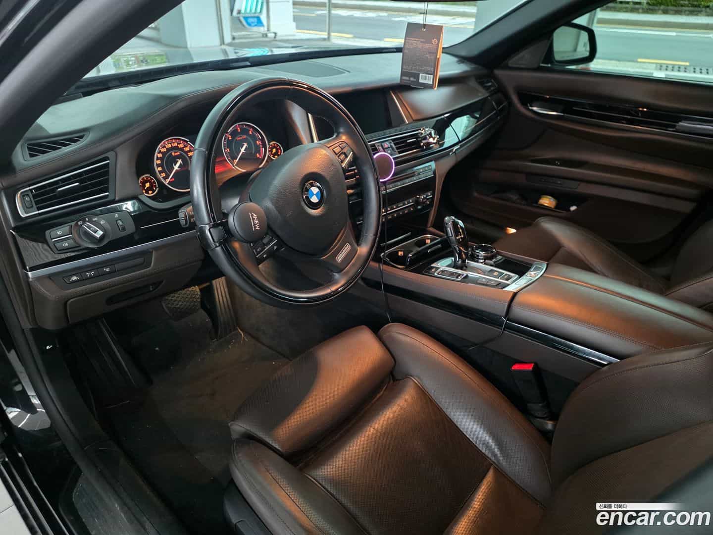 7-Series BMW 2014.5-INNER-009